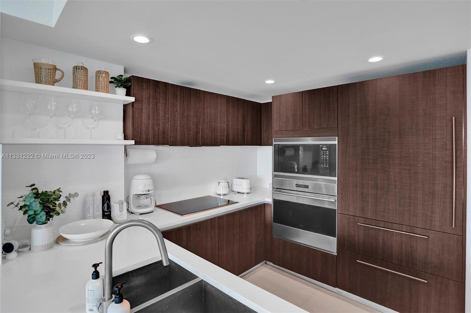 LE JARDIN HOUSE CONDO - Residential Lease