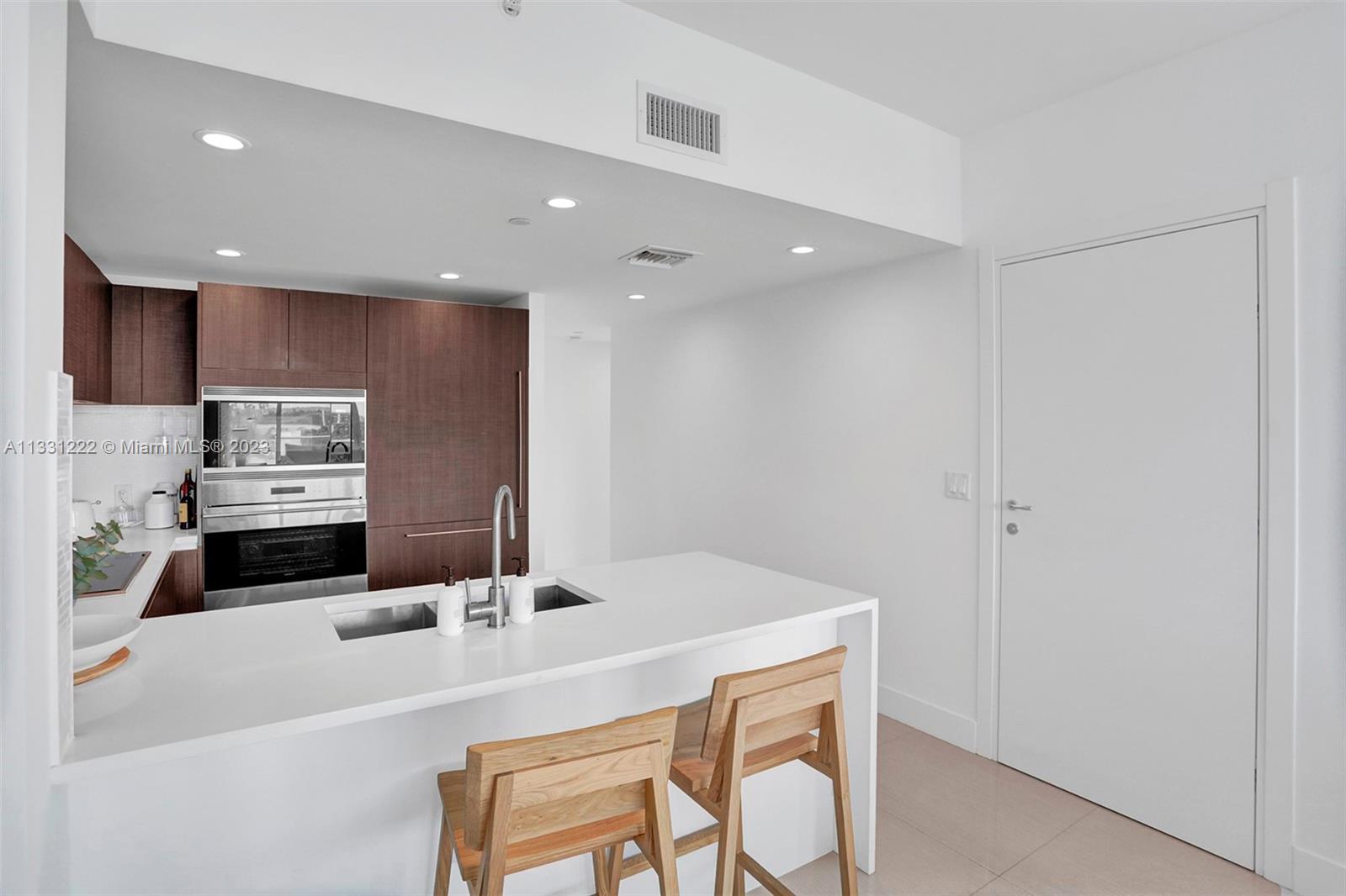LE JARDIN HOUSE CONDO - Residential Lease