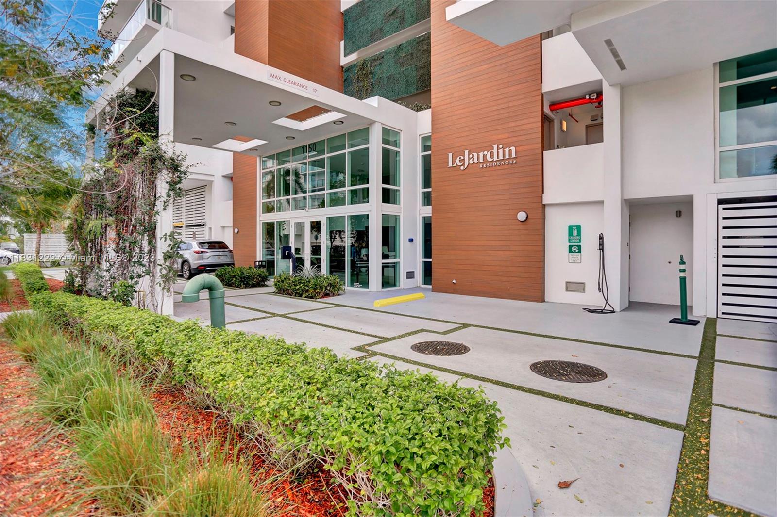 LE JARDIN HOUSE CONDO - Residential Lease