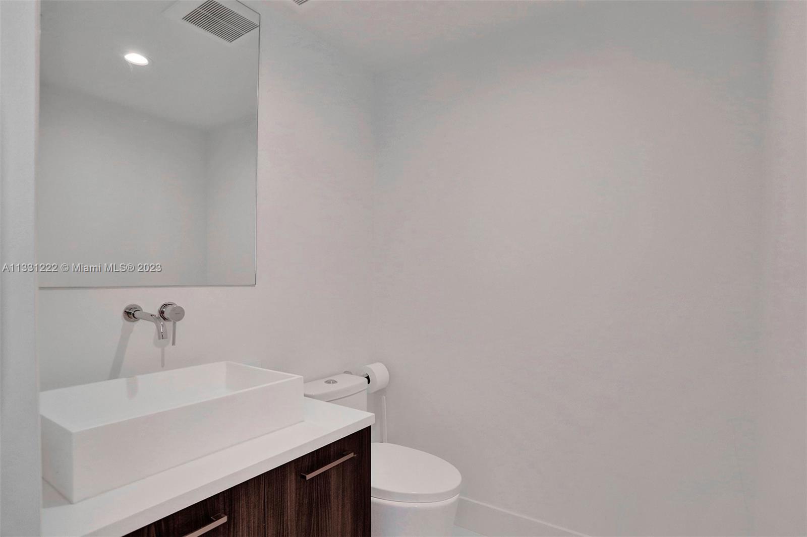 LE JARDIN HOUSE CONDO - Residential Lease