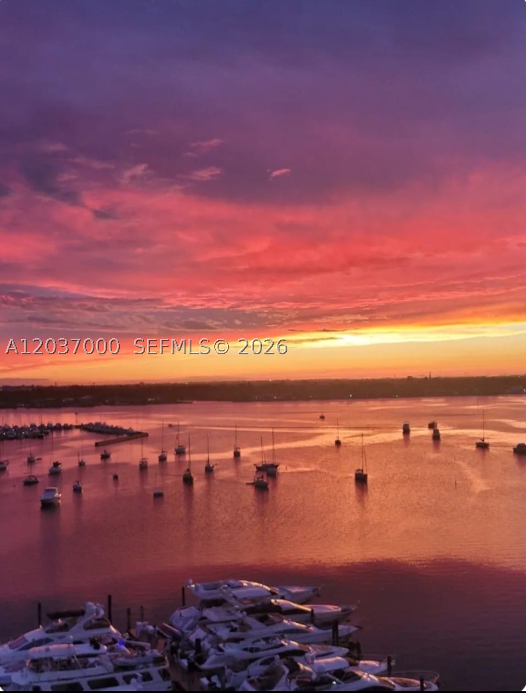 BAYSHORE YACHT & TENNIS C - Residential