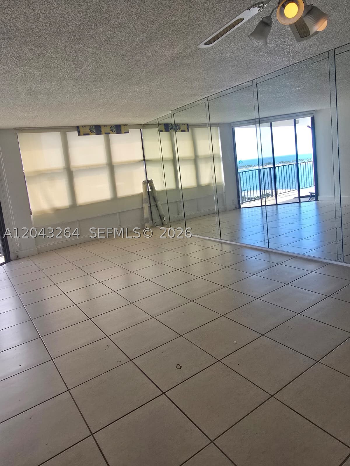 BRICKELL PLACE CONDO - Residential Lease