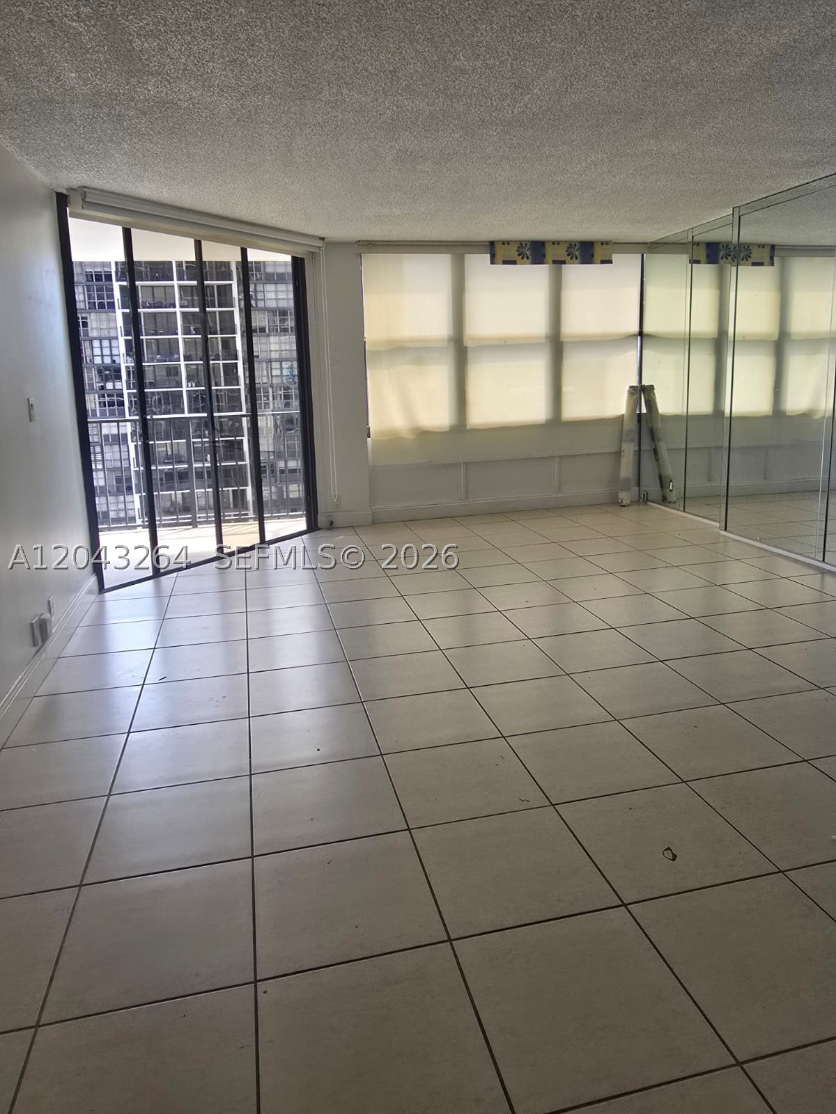 BRICKELL PLACE CONDO - Residential Lease