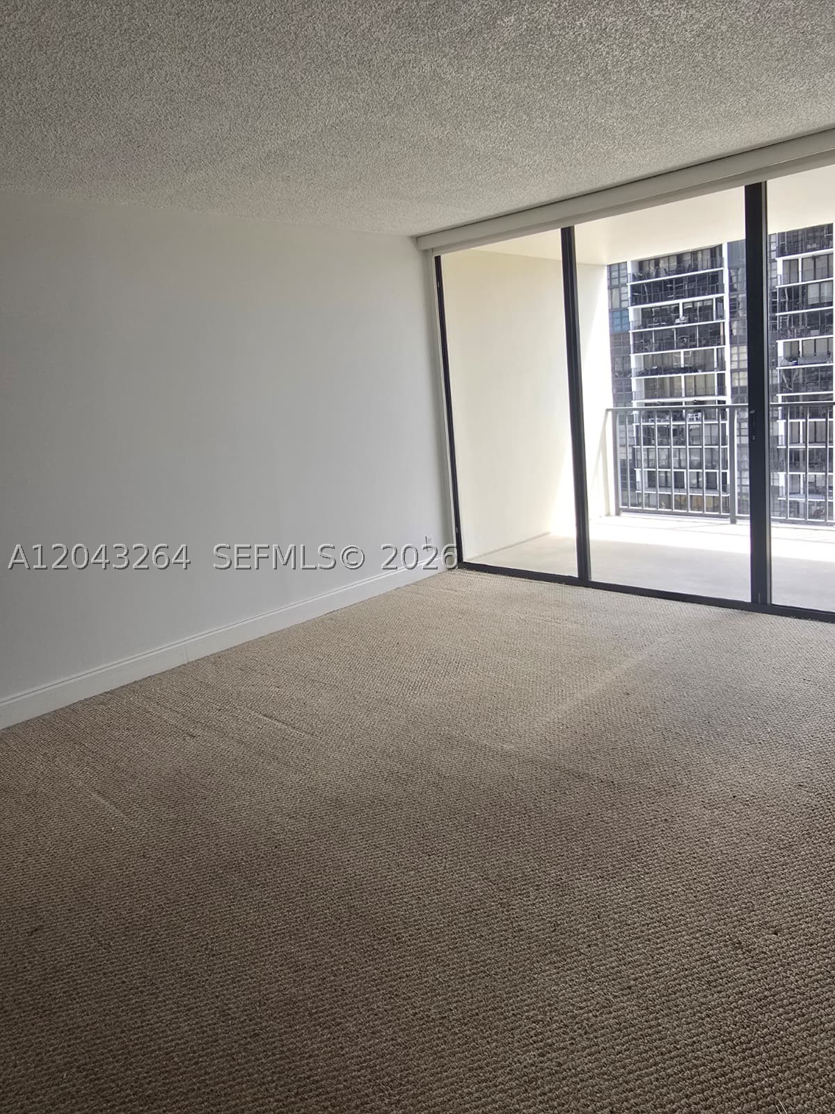 BRICKELL PLACE CONDO - Residential Lease
