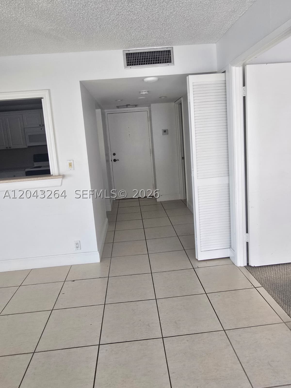 BRICKELL PLACE CONDO - Residential Lease