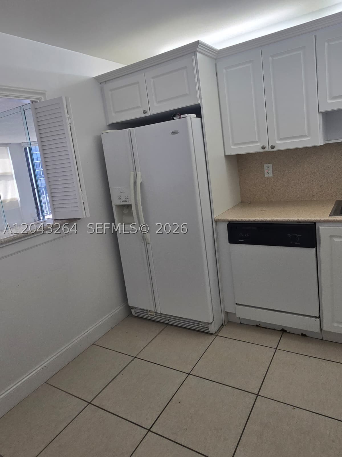 BRICKELL PLACE CONDO - Residential Lease