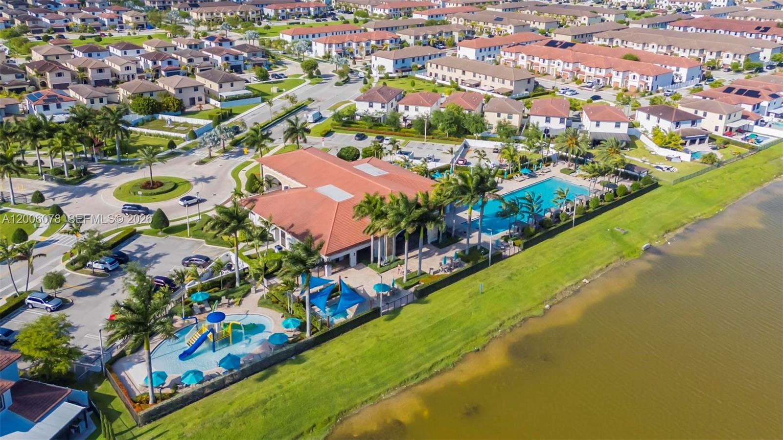 AQUABELLA SECTION TWO - Residential