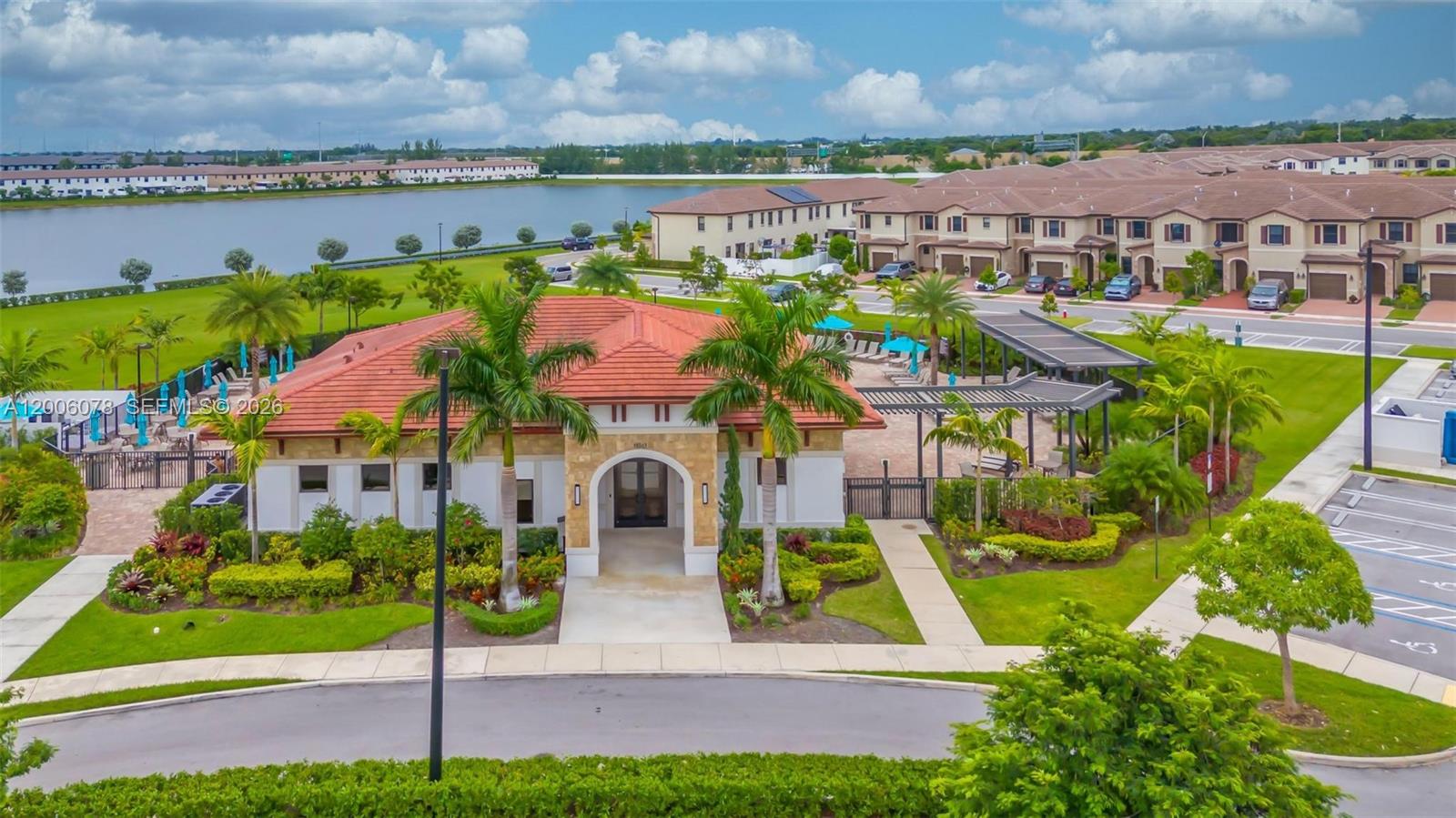 AQUABELLA SECTION TWO - Residential