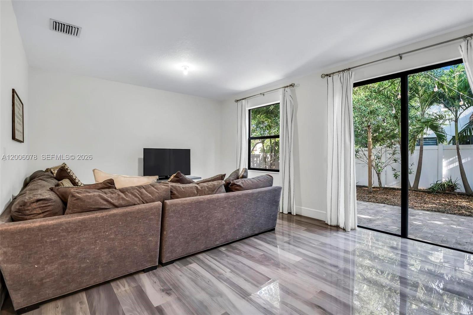 AQUABELLA SECTION TWO - Residential