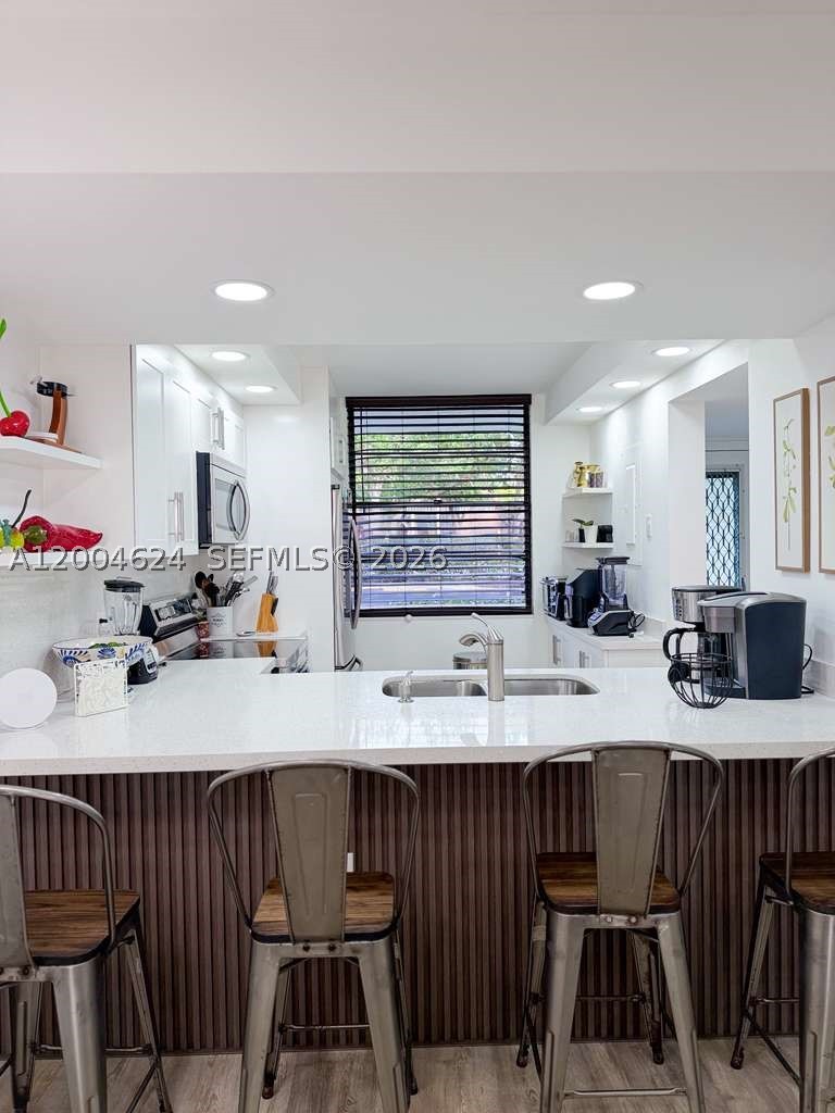 CONDO 18 OF WHITEHALL CON - Residential