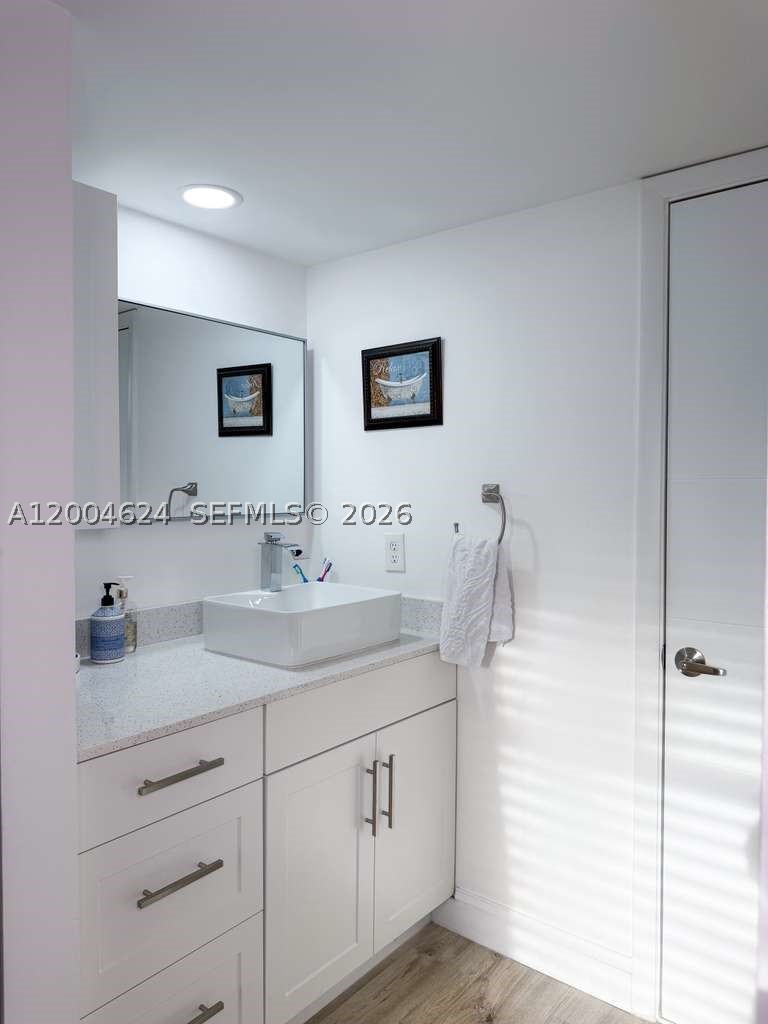 CONDO 18 OF WHITEHALL CON - Residential