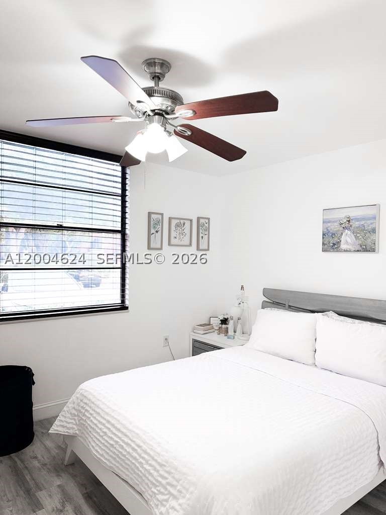 CONDO 18 OF WHITEHALL CON - Residential