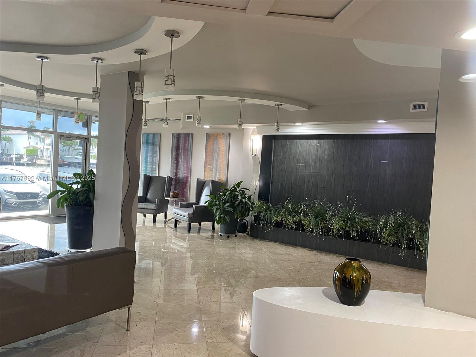 ALLINGTON TOWERS NORTH - Residential