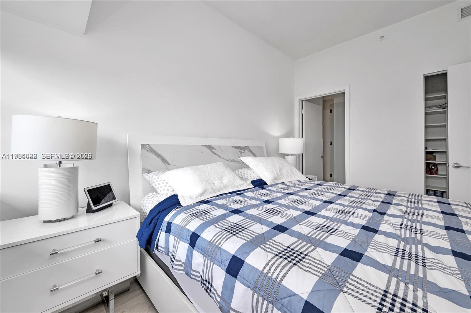 GRAN PARAISO CONDO - Residential Lease
