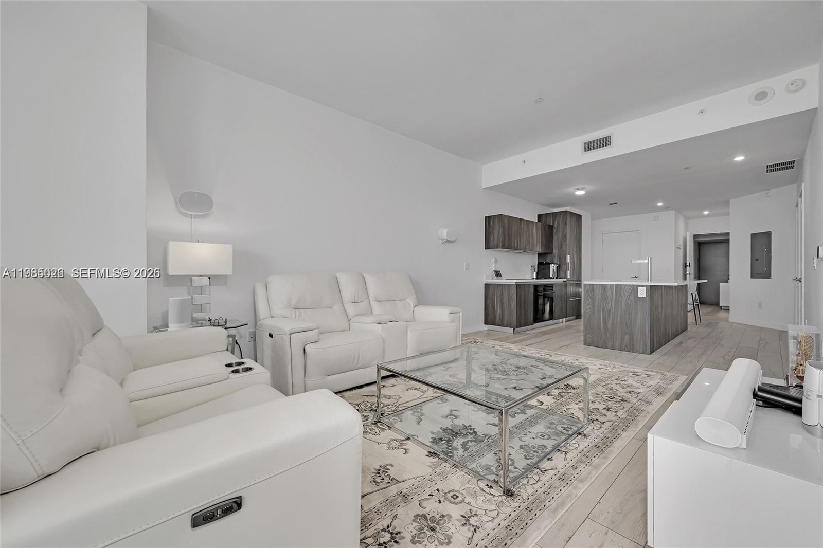 GRAN PARAISO CONDO - Residential Lease