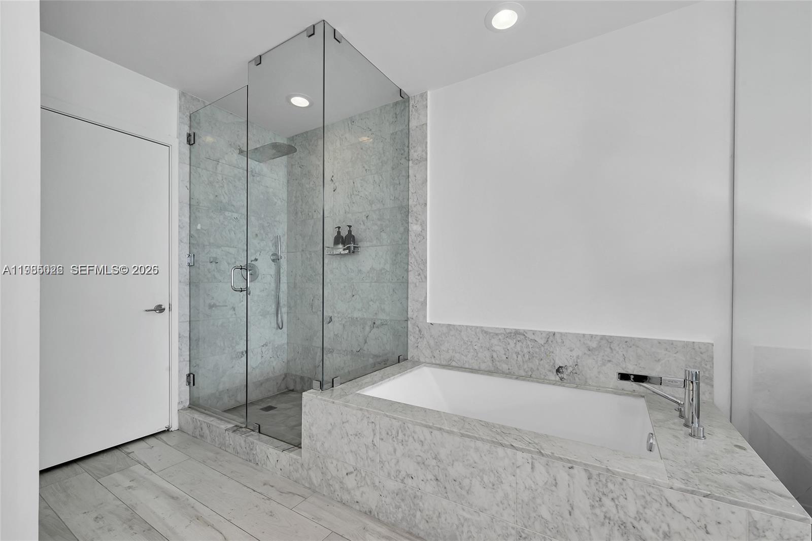 GRAN PARAISO CONDO - Residential Lease