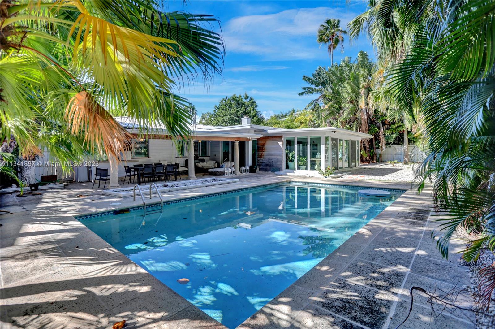 HOLIDAY COLONY - Residential