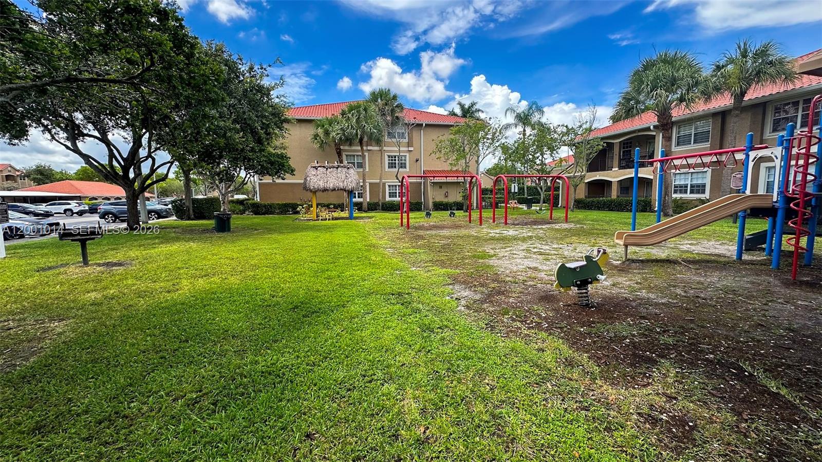 MARQUESA CONDO - Residential