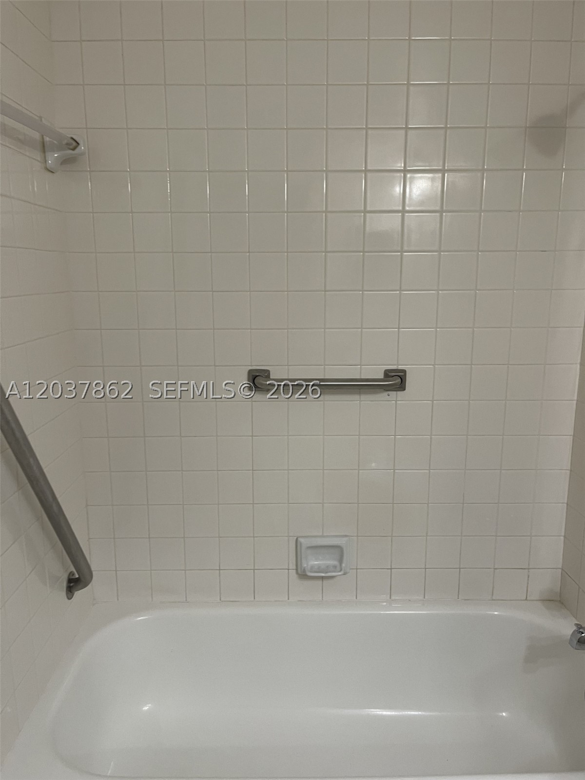 NEW HAMPTON AT CENTURY VI - Residential Lease
