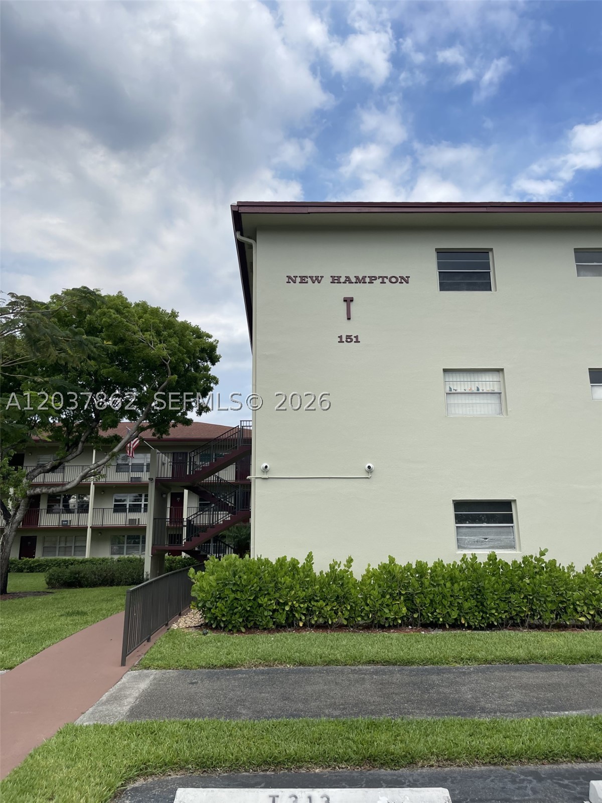 NEW HAMPTON AT CENTURY VI - Residential Lease