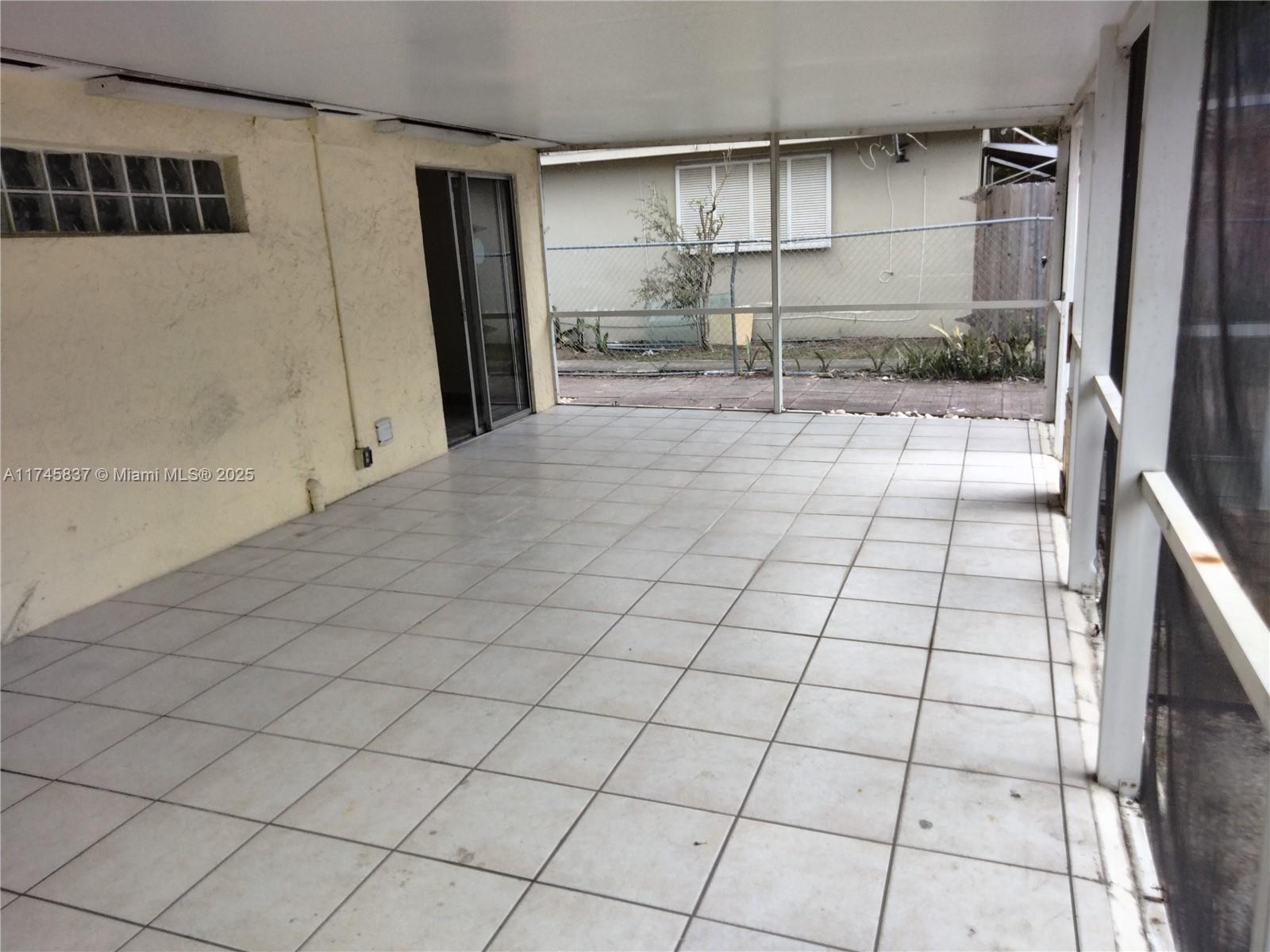HOLLYWOOD SOUTH SIDE ADD - Residential Lease