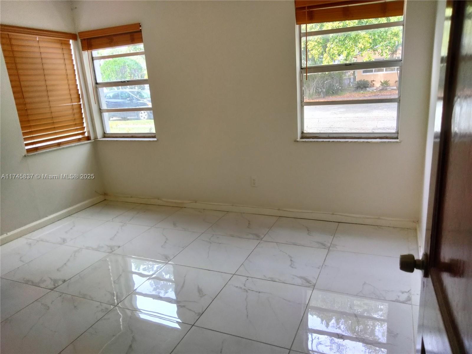 HOLLYWOOD SOUTH SIDE ADD - Residential Lease