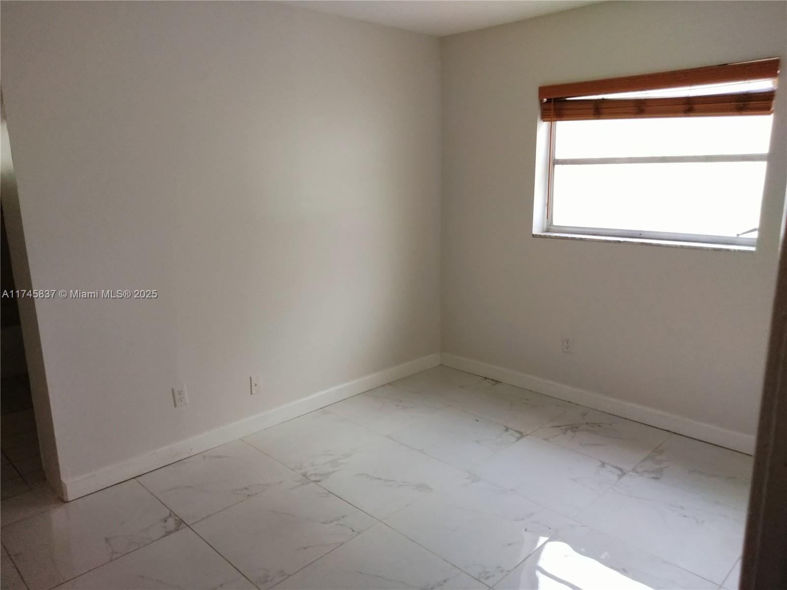 HOLLYWOOD SOUTH SIDE ADD - Residential Lease