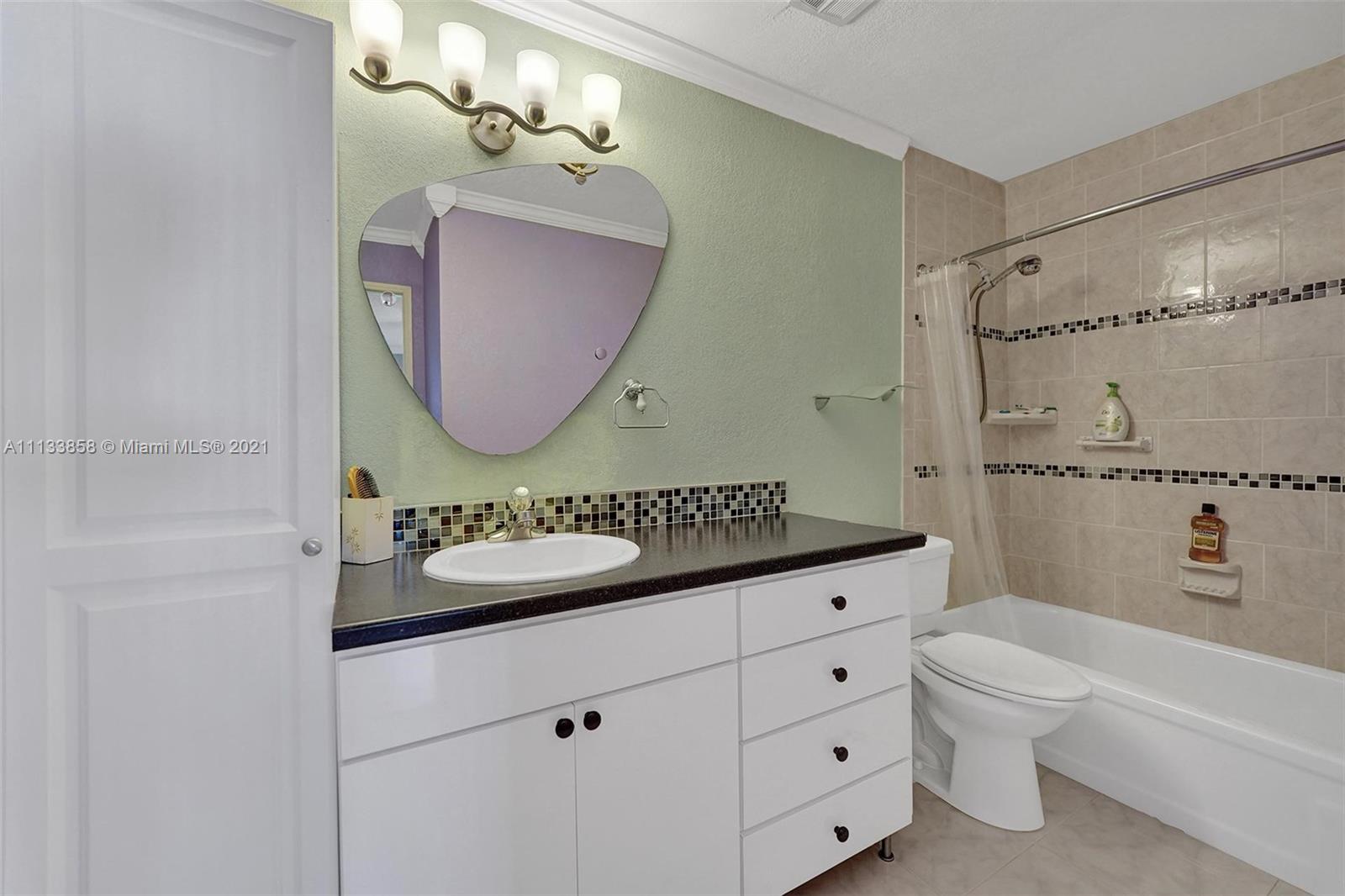 LAUDERDALE WEST 4 CONDO - Residential