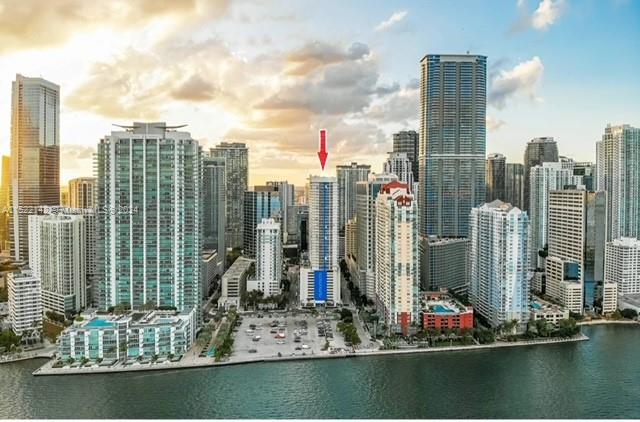 THE CLUB AT BRICKELL BAY - Residential