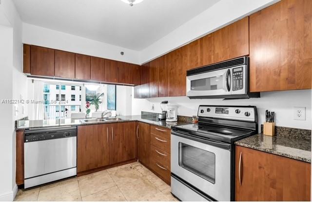 THE CLUB AT BRICKELL BAY - Residential