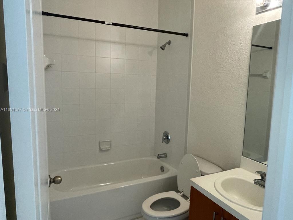 TOWNS AT SEASCAPE - Residential Lease