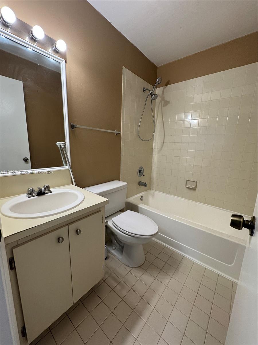 VILLA BELLINI CONDO - Residential