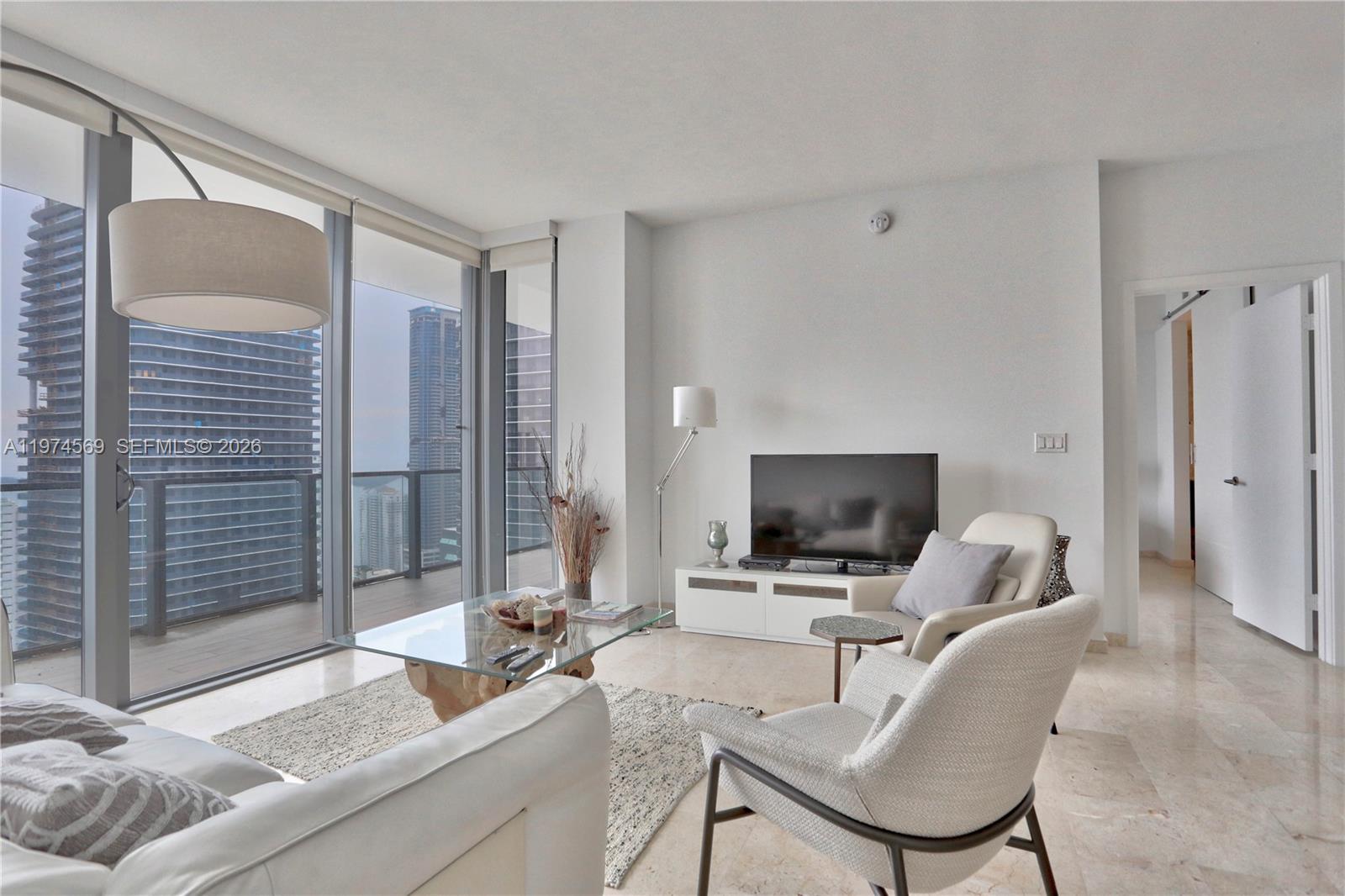RISE CONDO - Residential