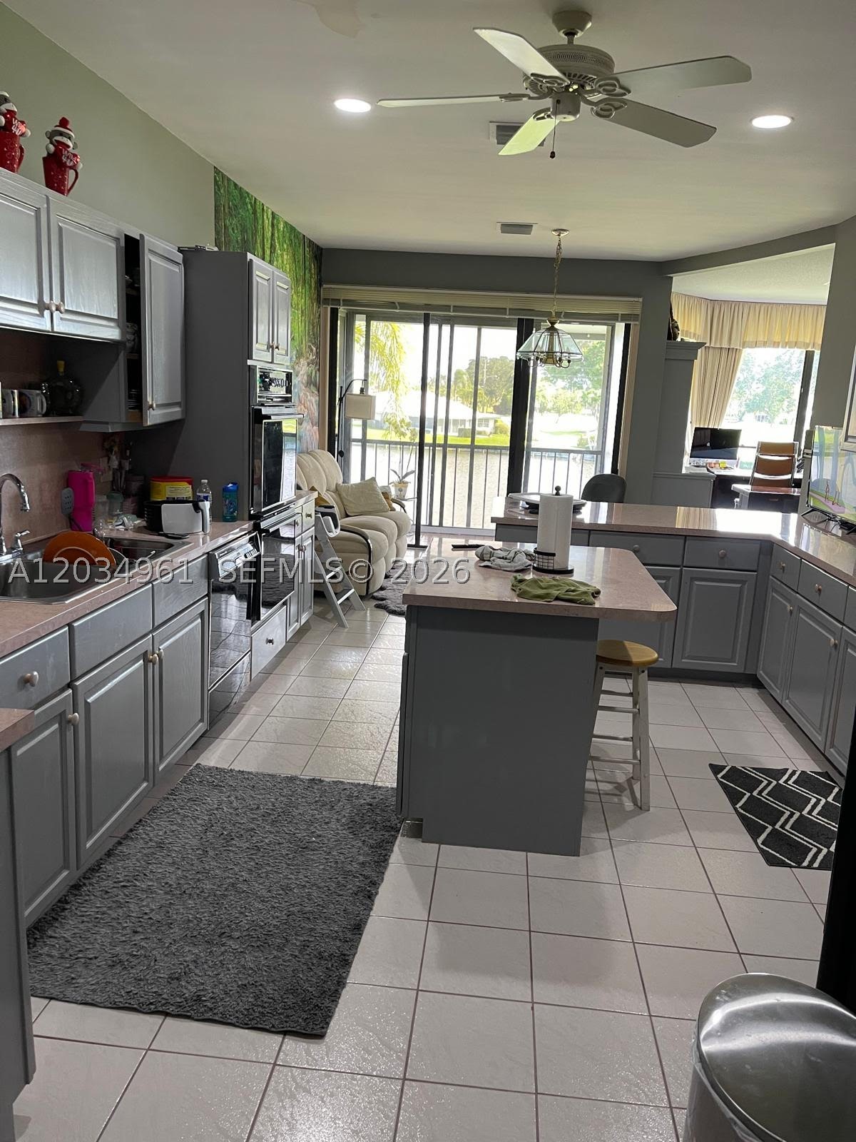 CARILLON CONDO - Residential Lease