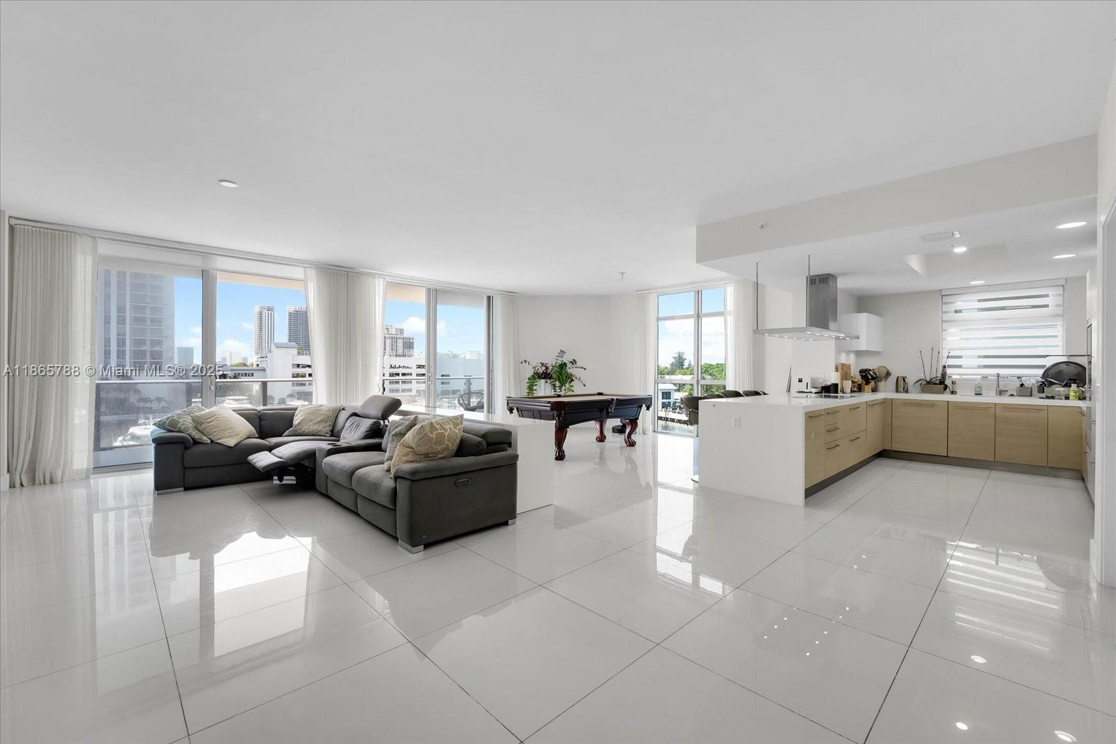 MARINA PALMS RESIDENCES N - Residential