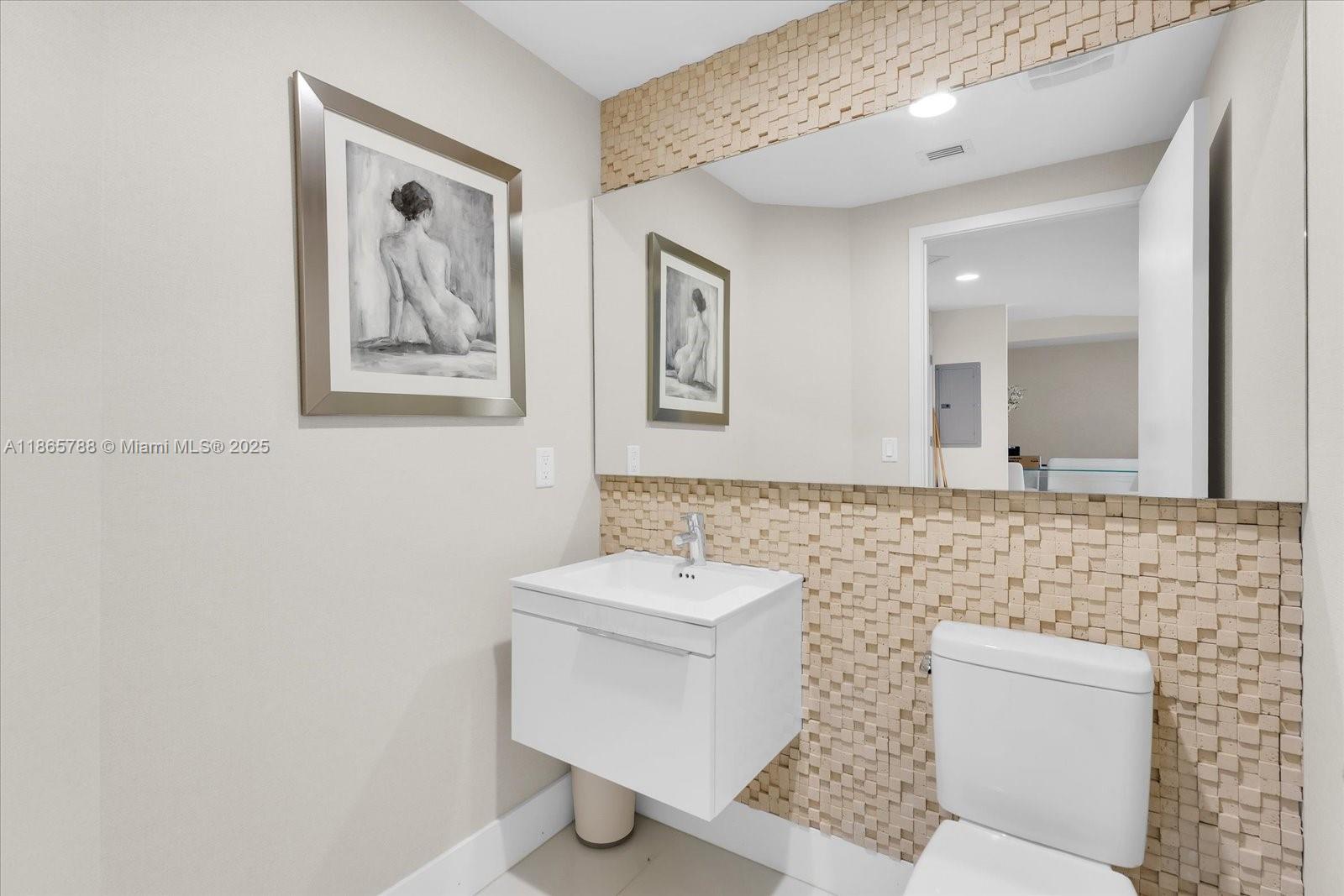 MARINA PALMS RESIDENCES N - Residential