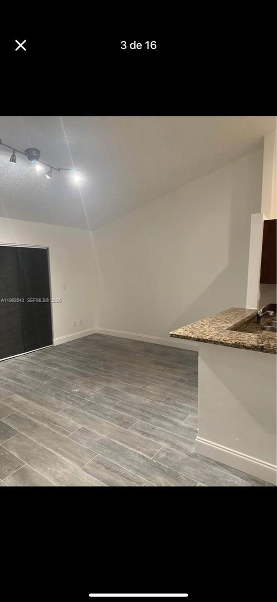 SPRINGTREE - Residential