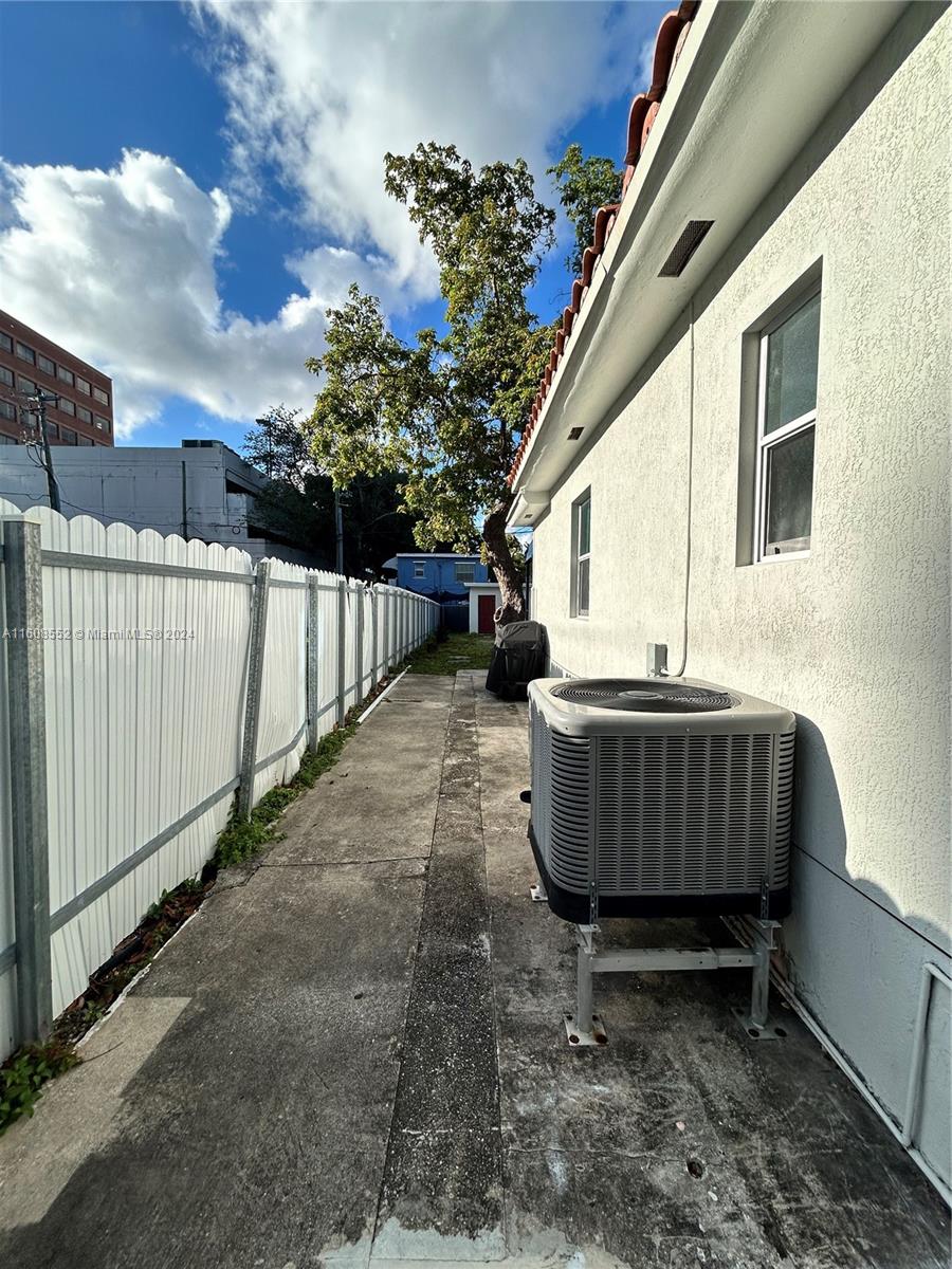 MOTTL PARK - Residential Income