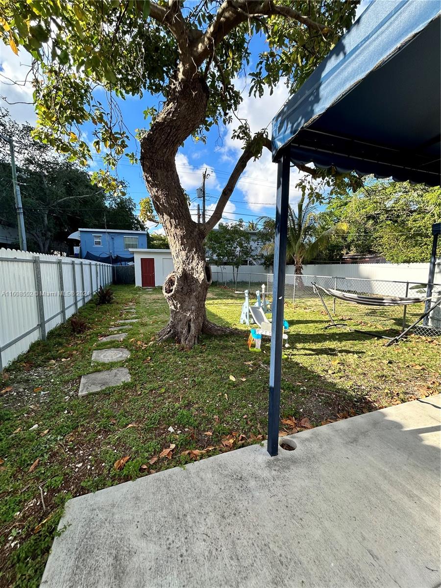 MOTTL PARK - Residential Income