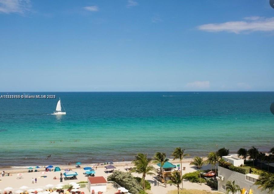 AVENTURA BEACH CLUB - Residential
