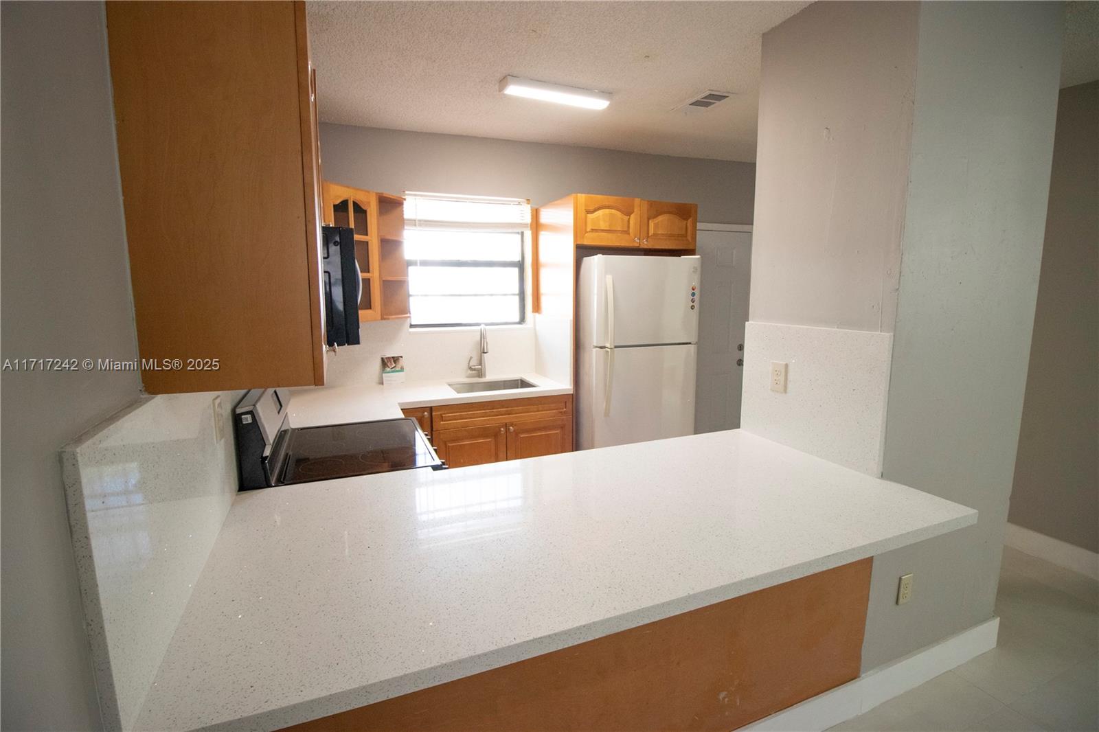REALTY SECURITIES CORPPB - Residential Lease