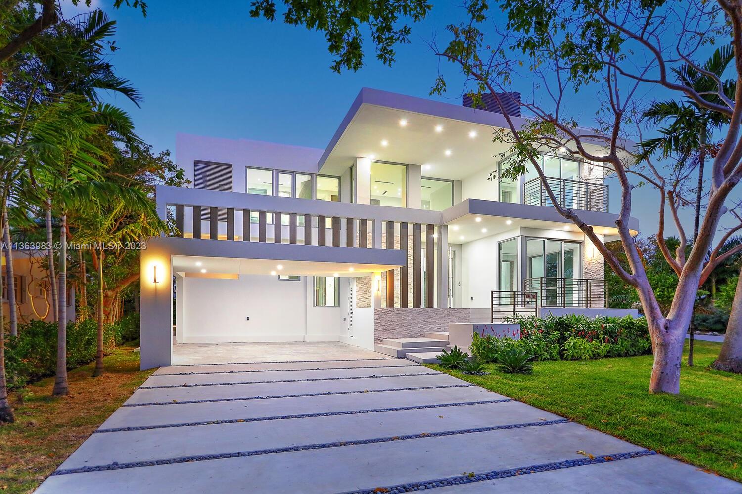 TROPICAL ISLE HOMES SUB 4 - Residential