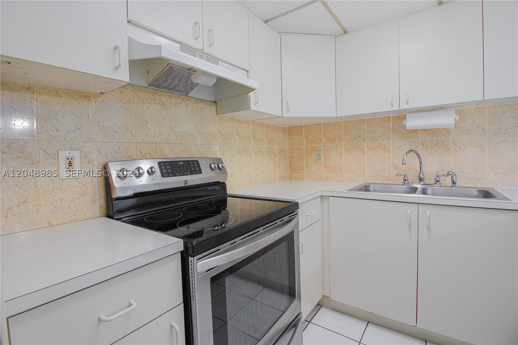 BELINDA GARDENS CONDO - Residential Lease