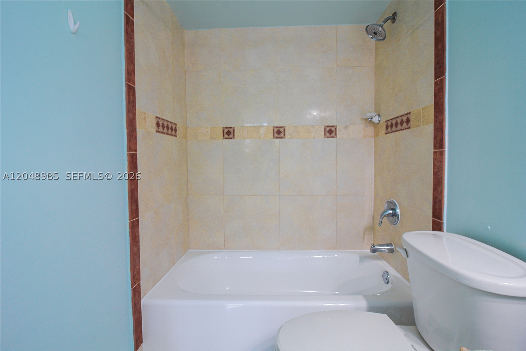 BELINDA GARDENS CONDO - Residential Lease