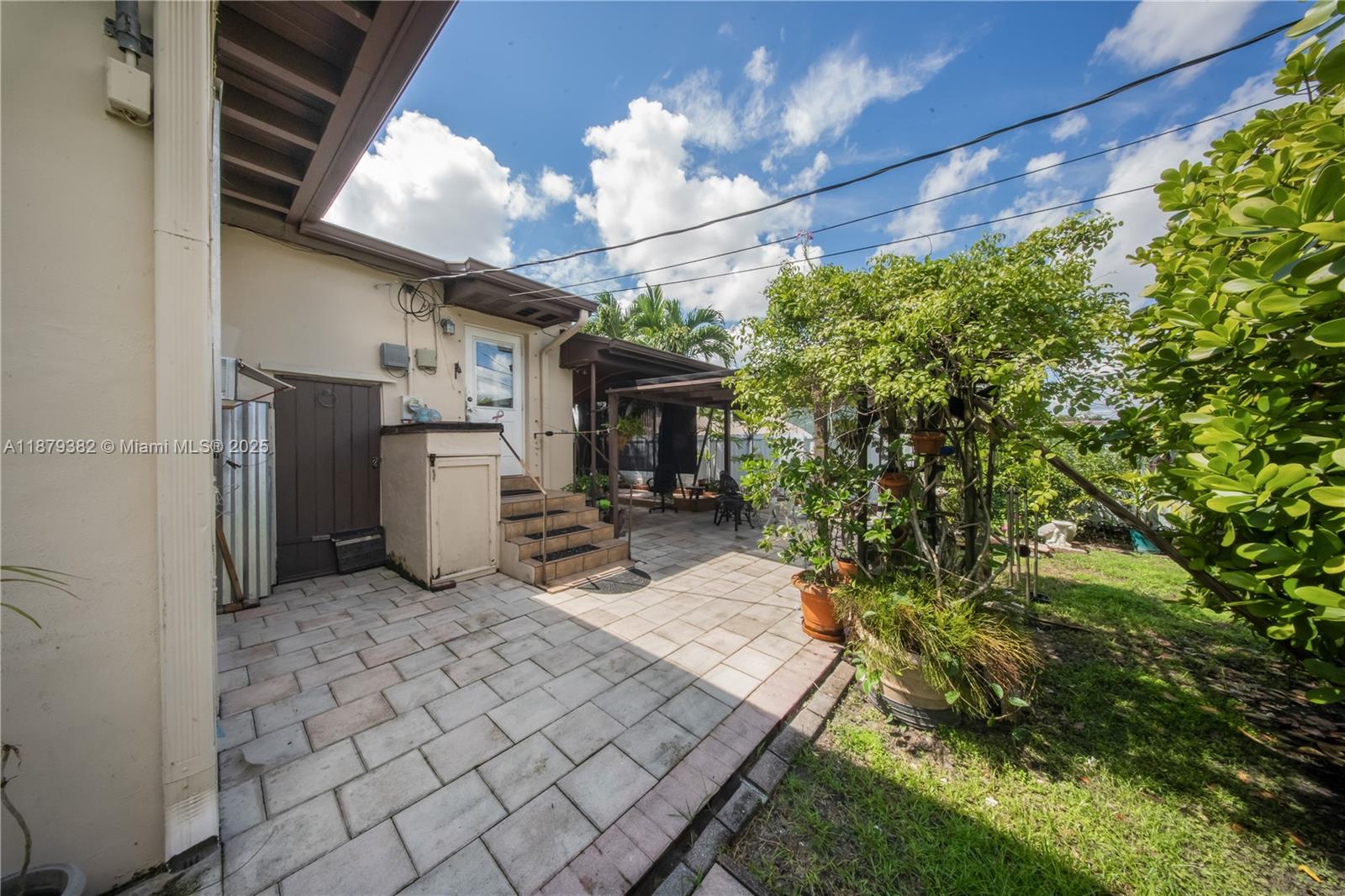 CORAL WAY VILLAGE SEC A P - Residential