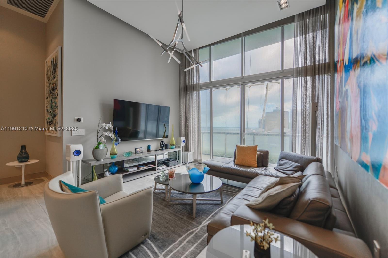 ICON BRICKELL NO TWO - Residential