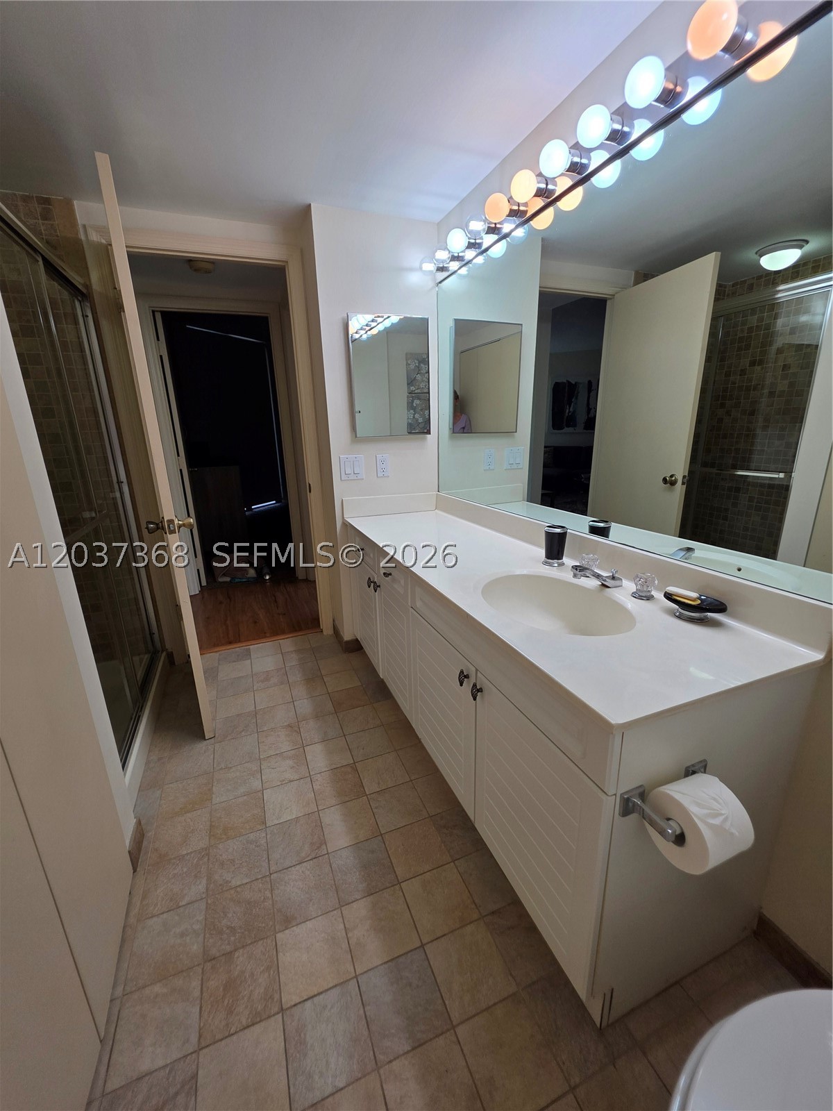 PORTSVIEW @ THE WATERWAYS - Residential