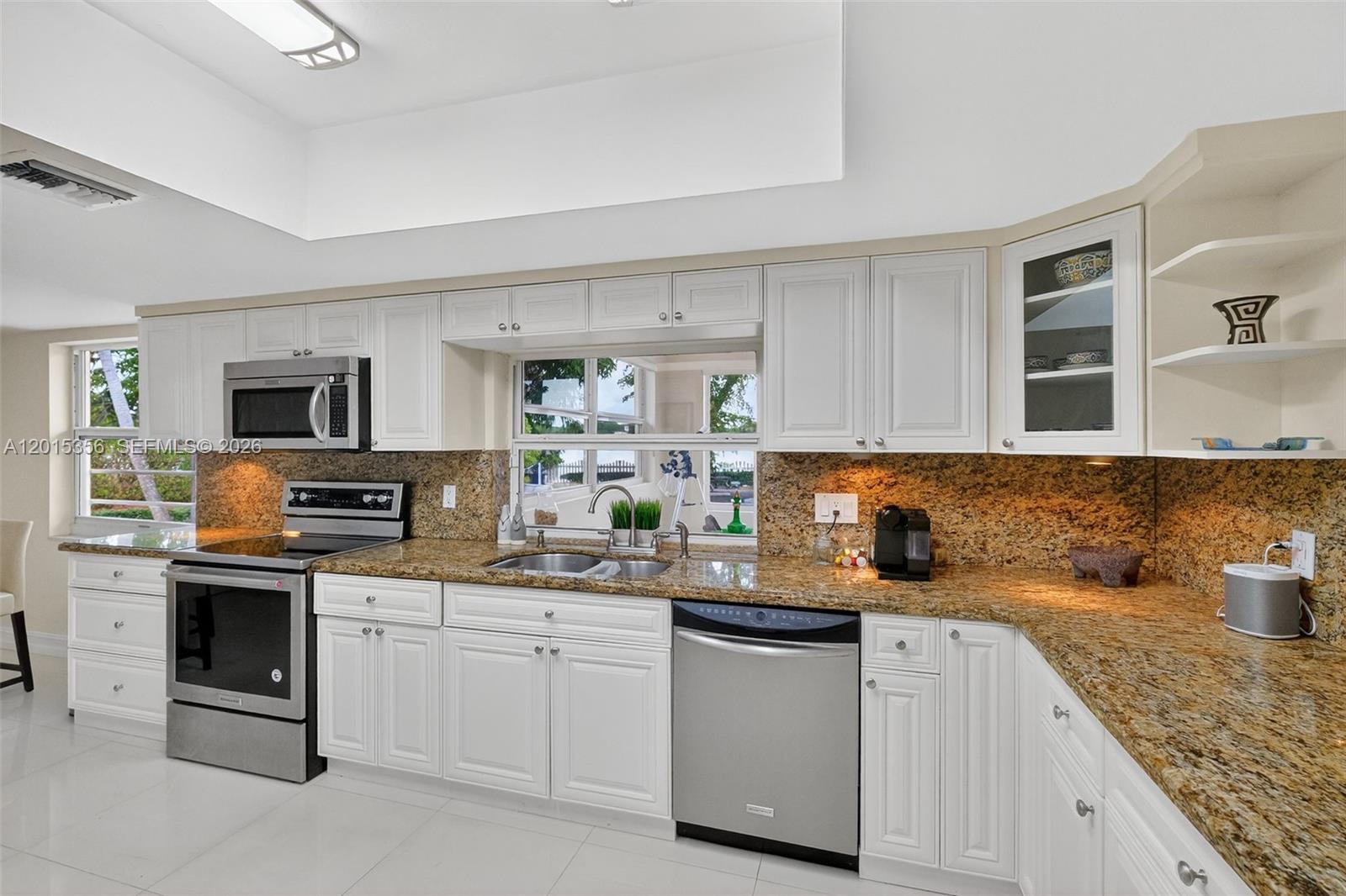 SNAPPER CREEK PARK UNIT N - Residential