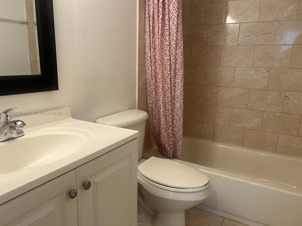 BAYVIEW PALMS CONDO - Residential