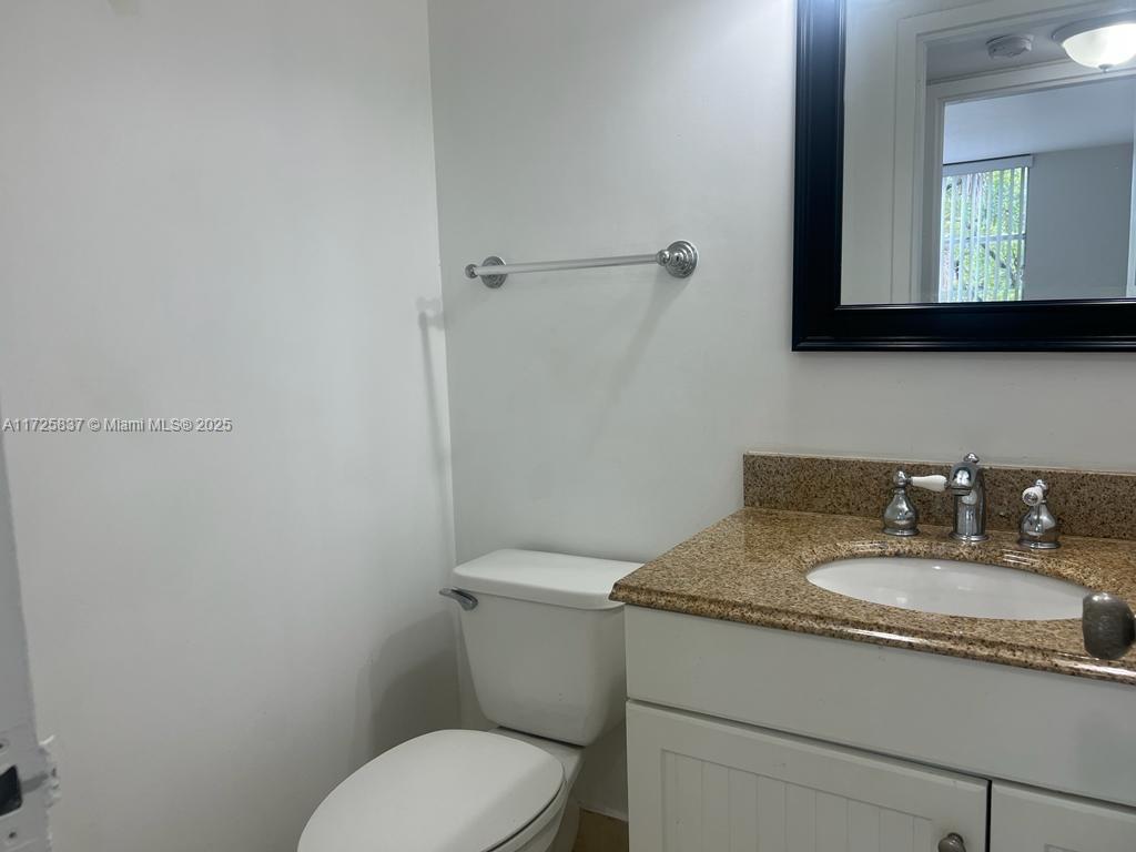 BAYVIEW PALMS CONDO - Residential